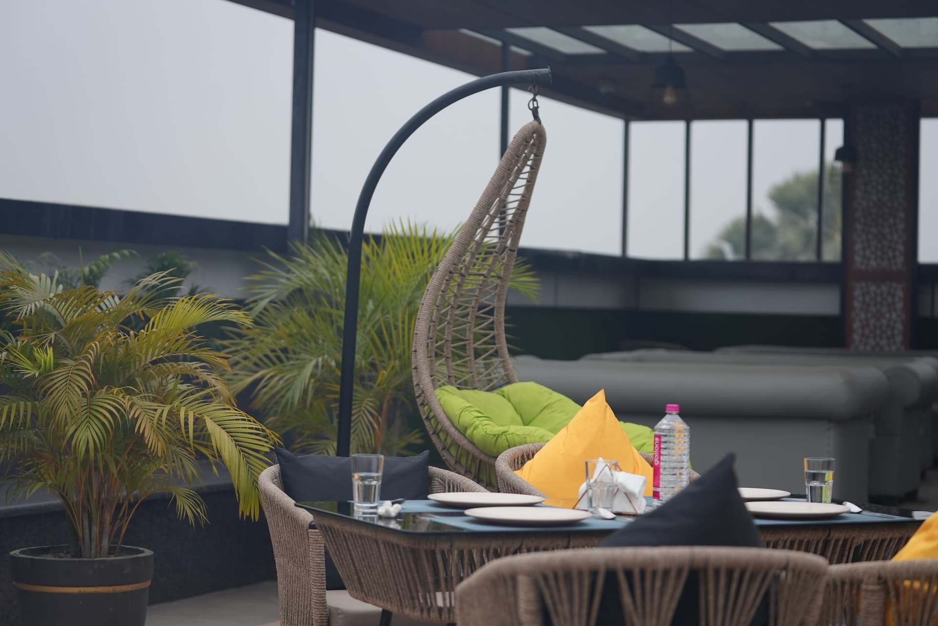 Restaurant Terrace Dining